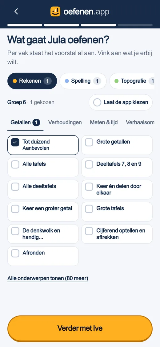 Op de telefoon: per vak de onderwerpen voor de groep van het kind, met vinkjes.